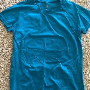 Athleta Contour T shirt